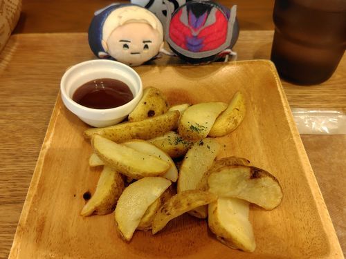 今日はポテトを食べてきたぜ〜
今なら映画公開記念でコラボうちわが貰えるらしいなぁ〜