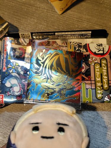 最後のいっこ買ったら金ピカのやつ出たぜ〜