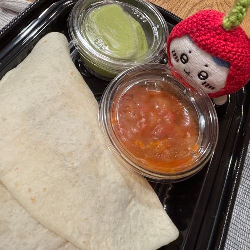 コストコのケサディーヤ🌮
毎回買います！