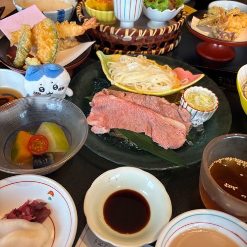 豪華すぎるよッ、、！肉うまッ