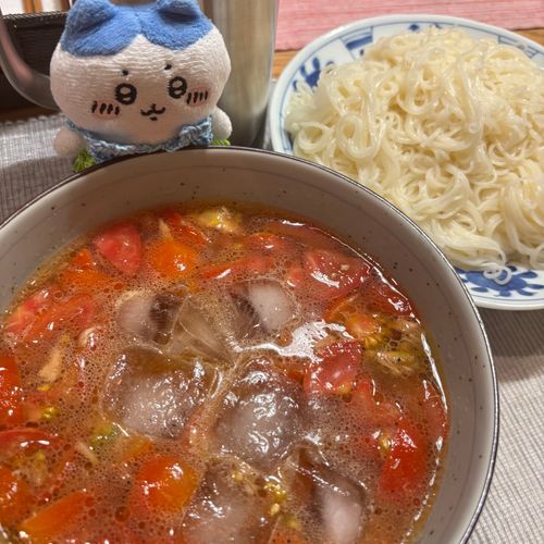 トマトツナ🍅🐟そうめん
さっぱりだけど、あるんだッ❕食べ応えッ❕
