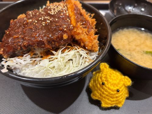 大きいみそかつ