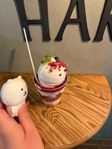 はかたあいす
たっくさん食べた後でもすっかり食べちゃうフシギなアイス