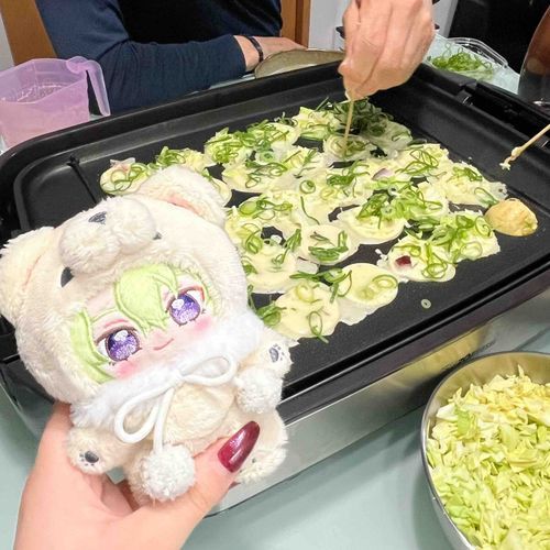 たこ焼きだね！
主の家はたこ焼き器が3台あるらしいね🐙