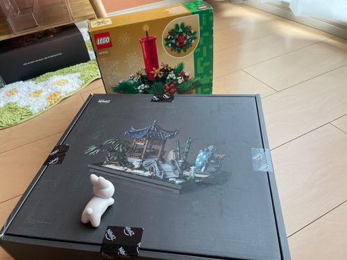 6ヶ月早いクリスマスプレゼントです！開けるのは12月になってからですよ〜。まだ作ってないものたくさんあるので楽しみ沢山ですね！