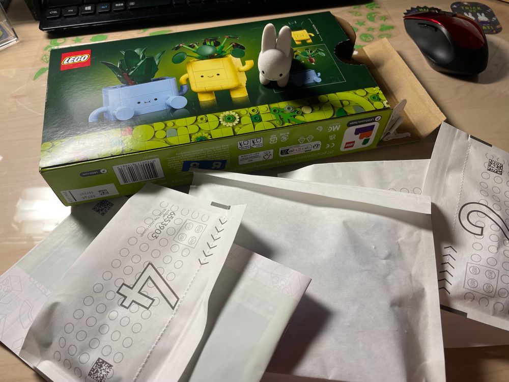 最近ケータイの調子が悪く写真がのせられませんでした…今日から人間がお休みなので好きなもの食べて好きなことして過ごしますよ！