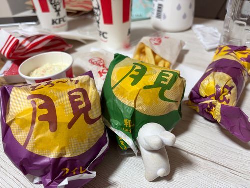 お久しぶりです！この間の長いお休みの間に食べたものを発表します！全部おいしかったのでまた食べたいです！