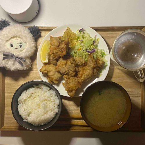 ぷとぬくん！今日は唐揚げだよ！
食べたかったんだよね〜


ぷ！