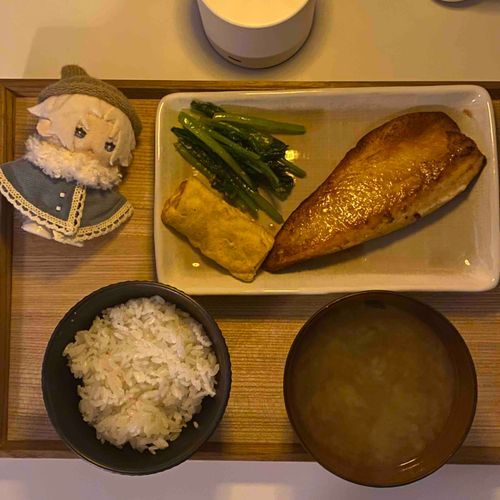 サバ定食だよとどぬ！


卵焼き、上手くできたな