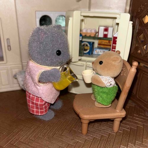 （ぱやぱやのおともだち）
ビーバーちゃん、お腹すいちゃったんだって