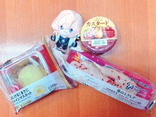 コンビニスイーツを買ったんだ🍰
