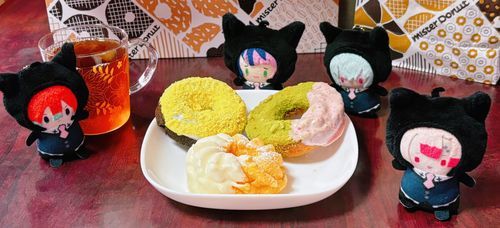 珍しいドーナツを見つけたっすよ！