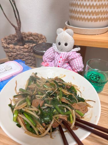 ニラレバつくったや