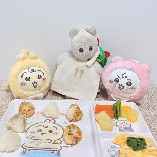 夜ごはんだや〜(՞•.̮ •՞)

うさぎちゃん、ぽいぽいしないでね
ちいちゃん、きらいなものあった？