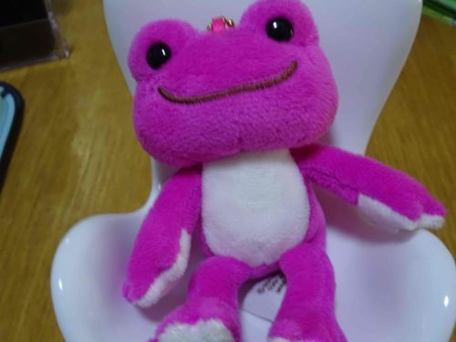 はじめましてぼくの名前はももケロだよ！よろしくね（＾ν＾）
ちなみに誕生日は10月24日だよ。