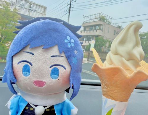 舟和の芋羊羹ソフトクリーム美味しい！😋