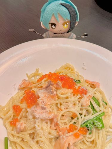 サーモンとイクラ…
実質親子丼です！