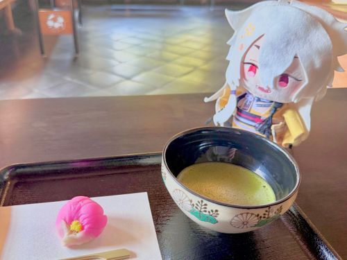 コスモスの練り切りです