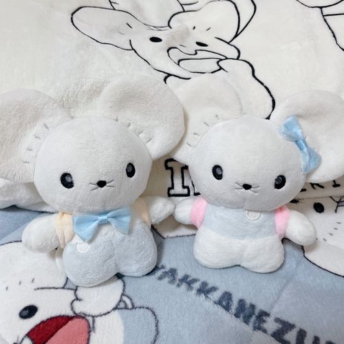 キャンドゥのぬい用リュック🎒
🐭マシュはネコさん
🐭マロはウサギさん
チロルチョコ1個入るくらいの大きさで可愛いよ👱♀️🤍🩵