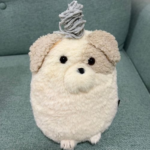 雑貨屋さんの端っこに取り残されてた、顔のバランスの個性的なわんこ ぽて丸