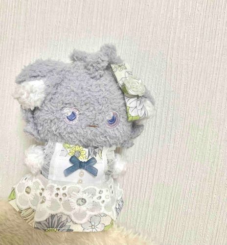 はるのにゃすこれくしょん。
えぷろんどれすは、にゃすのこうげきりょくをあげる。