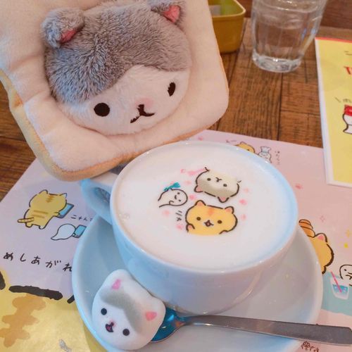 コラボカフェ行った時頼んだドリンク🥤ランダムマシュマロもぱりぴちゃんで嬉しかった！