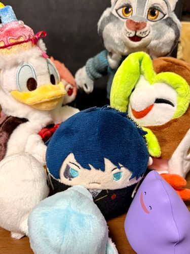 はあ、はあ、びっくりした・・・。
え？ "おたんじょうび おめでとう"・・・？
あ、ありがとう みんな・・・！！
これからも よろしくな・・・！！！
