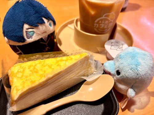 ステイだぞ、ステイ！
はやく たべたいのは わかるけど、みんなで おいしく "いただきます"だ！