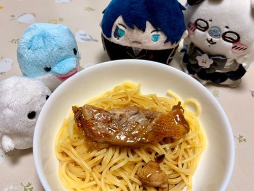 につけは パスタに してみたぞ！
あかいさかなの につけだけど・・・コンビニで たくさん うっていた ものだから、たぶん だいじょうぶだ！
・・・だいじょうぶ だよな？
ぼくの おしりに タンサン・・・できてない よな？？