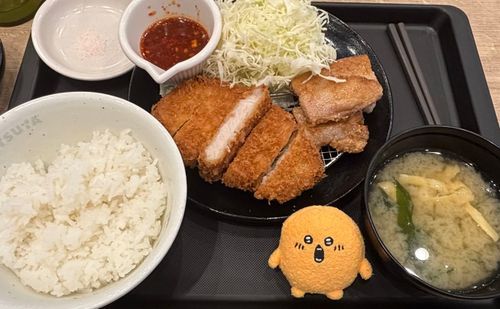 カツ食べる！