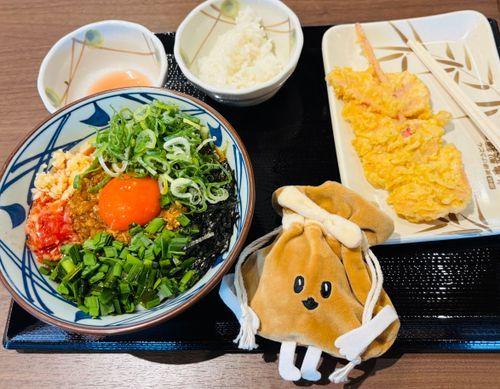 うまぁ〜い　からぁ〜い
ニラとニンニクがすごぉぉ〜い