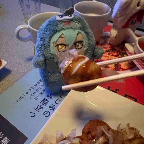 たこやきちょっと熱いんだけど！ふーふーしてから渡してよ！