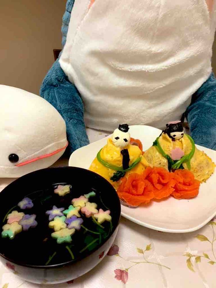 べるさん去年とかのおひなさまの写真探したんだけど、見つかったの2枚だけだったの。
やっぱりべるさんちのおだいりさまはカメラ目線なの