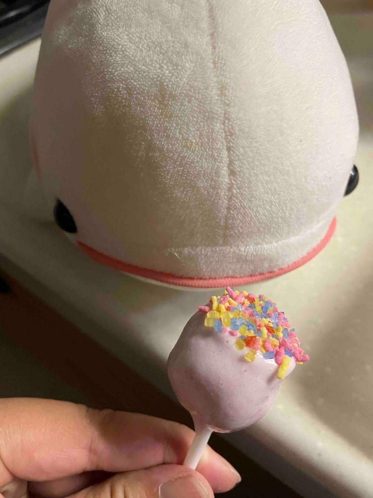 べるさんゆのとスーパーに行っていいもの見つけたの！！！！！
チュッパチャプスもねるねるねるねも食べれる最高のやつなの！！！！最高なの！！！！！！！！