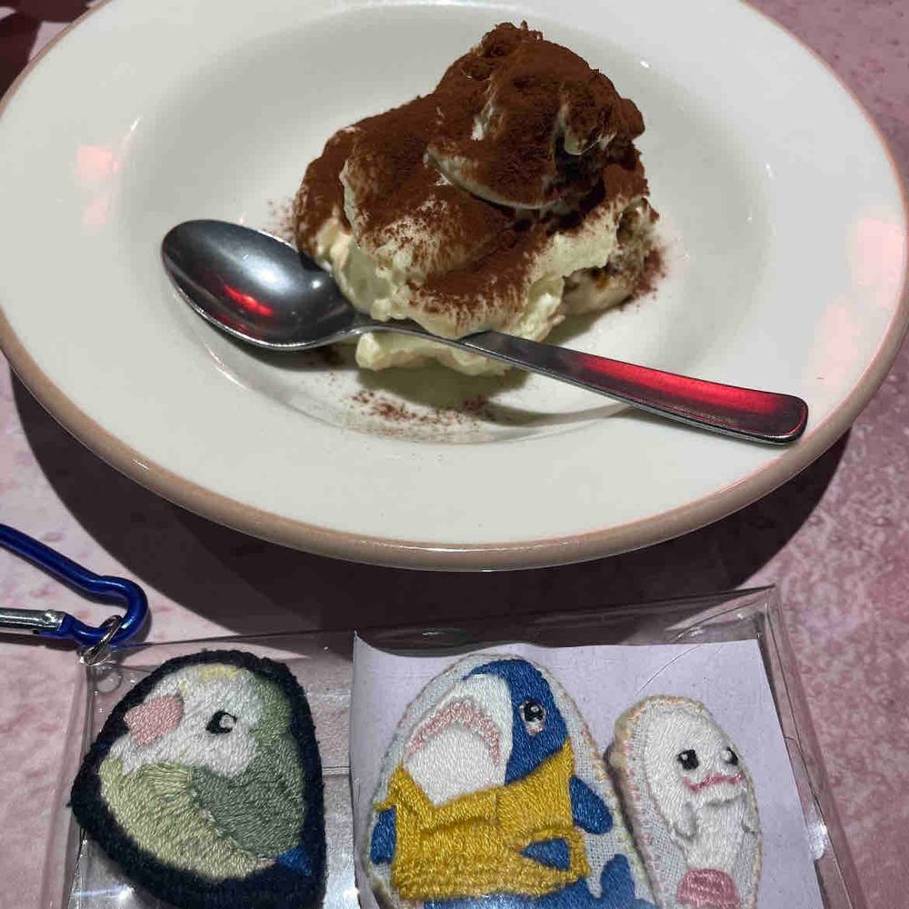 べるさんここどこだかわからないけど、なんか美味しいの食べたの！！
デザートつきだったの！
幸せなの！！