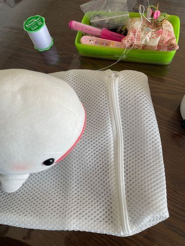久しぶりなの!べるさんだよ!!!
なんかねぇ、ゆのが病み病みしててすごーくめんどくさくて、ぼんじりもみんなにご飯あげる!ってしててすごくめんどくさくてべるさんちちょっと大変なの
今日はゆのが珍しくなんかチクチクしてるの。何ができるんだろう?
きっとべるさんのだよね!