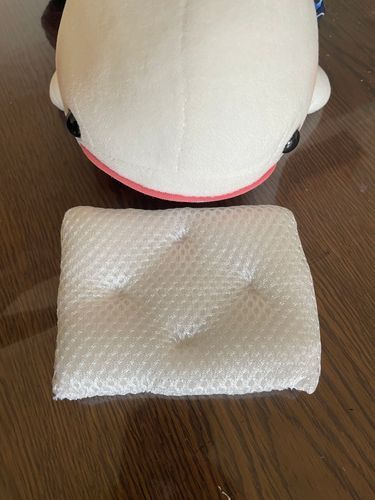 何ができるのかなぁってべるさんわくわくしてたら、ぼんじりのお布団ができたの…
べるさんのじゃなかったの…
ぼんじりがけろけろして汚すから洗い替え必要なんだってゆのがいってるけど、べるさんはいらないと思うの!!
あ、これちょうどいいからべるさんのまくらにしてあげよっかな
