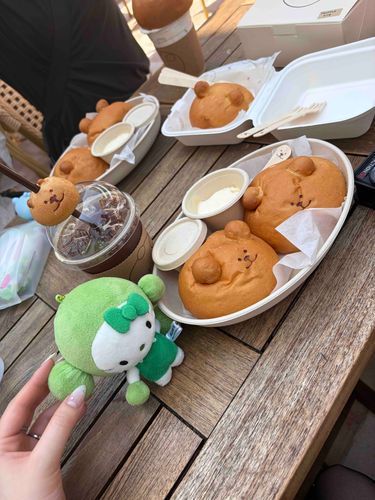くまパン、もキティ