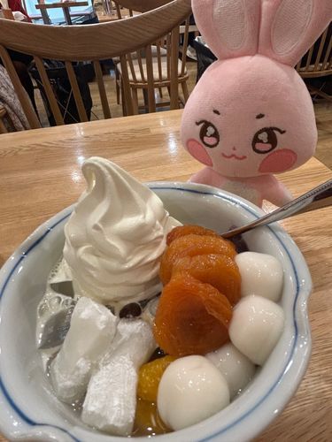 あんずくりーむあんみつ🍥
しらたまとっぴんぐ🍥🍥🍥
しょじじょうにより すっぽんぽん🍥🍥もうあついし いいよね🍥