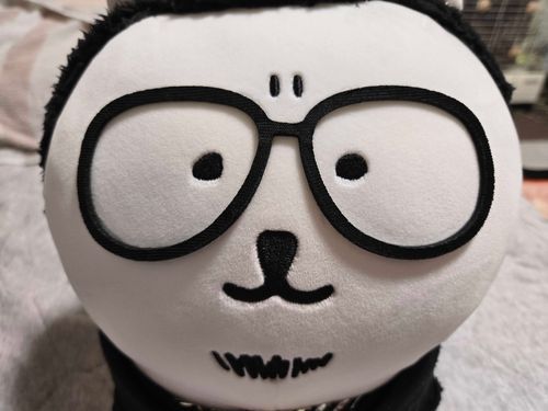 おい、そろそろ寝る時間んじゃないのか？
今日は夜更かししたい気分か…あまり遅くなりすぎないようにな