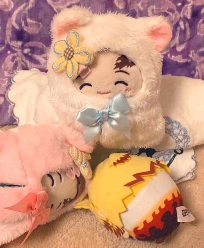 おうたうたったらおとうとのまんじろとふわごくさんがねんねしちゃいました。おれのうたごえにいやされたんですね(っ◜◡◝ c)ふふふ
