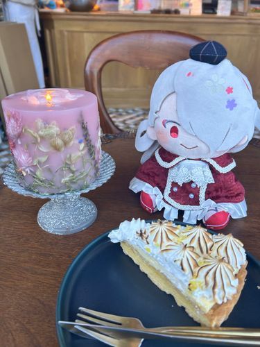 まえにつれていってもらったおみせのけーきがとてもおいしかったのでまたいきたいです🍰🫖💕