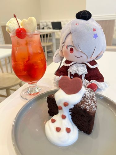 あるじさまがかわいくとってくれるので、いいこでまってるところです❤️おいしそうなちょこれーとのにおいがしました🍫