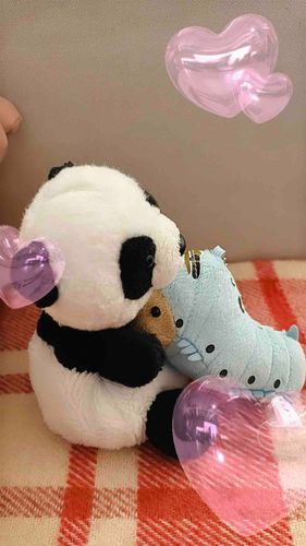 🐛は、🐼をママだとおもっています。