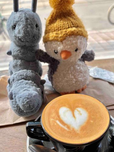 🐧🐛おかいものして、かえりみちでこーひーしばいてきた！！☕️