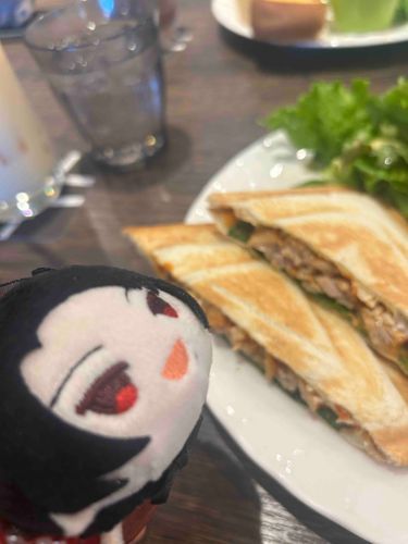 あるじ、これどくはいってない！たべていいよ！