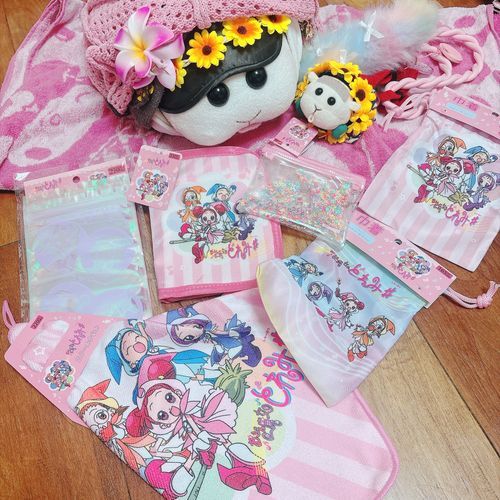 WATS×お邪魔女どれみ#買えたんだよぉ〜！どれも使える可愛いやつなんだよぉ〜！モチ🍡
ミニポーチはキラキラと小さいどれみちゃん達が入ってシャカシャカできるの〜♡リアリィ🐶