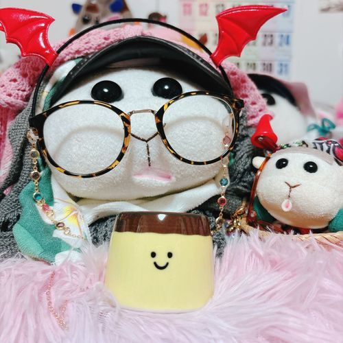お姉ちゃん👩がプリンが大好物のモチ🍡にこれを買ってくれたんだよぉ〜!プリンの形の食器なんだよぉ〜!宝物増えたんだよぉ〜!🍮モチ🍡
お姉ちゃん👩♡またスライム買って来たの〜♡危険だから逃げるの〜♡リアリィ🐶