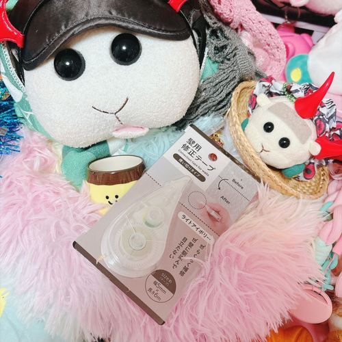 セリアさん大好きだけど、、これはモチ🍡達のお家の壁には合わなかったんだよぉ〜!モチ🍡
きっとお姉ちゃん👩がブスブスっと画鋲をさしすぎたの〜♡リアリィ🐶