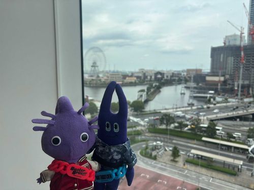 ふんにゃ！(悪魔くんと合流したよ！一緒に応援しようね)